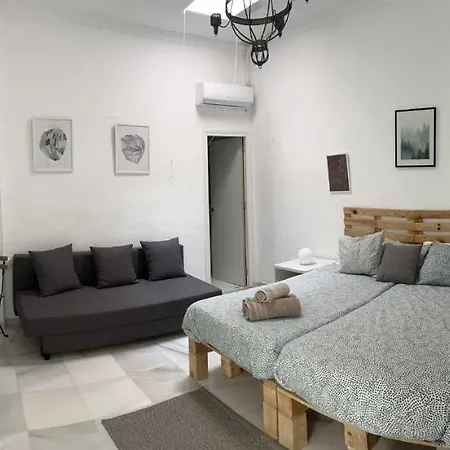 Konukevi Bf Boutique Jerez *